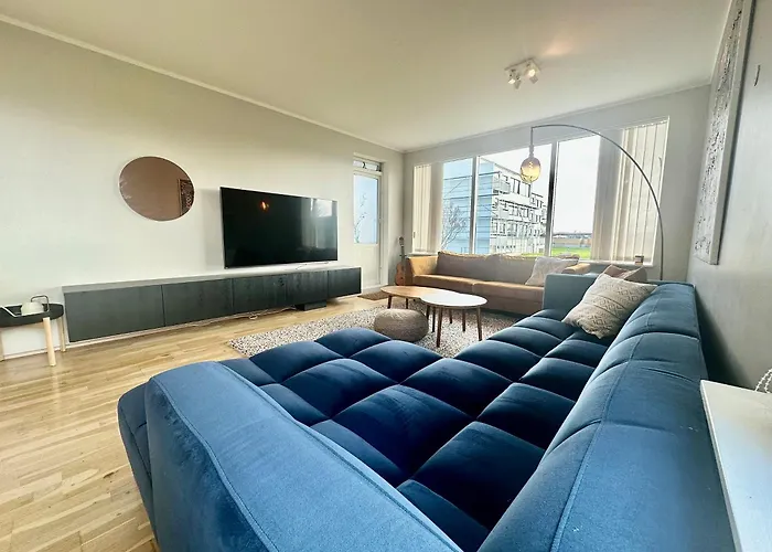Spacious Home In The Suburbs